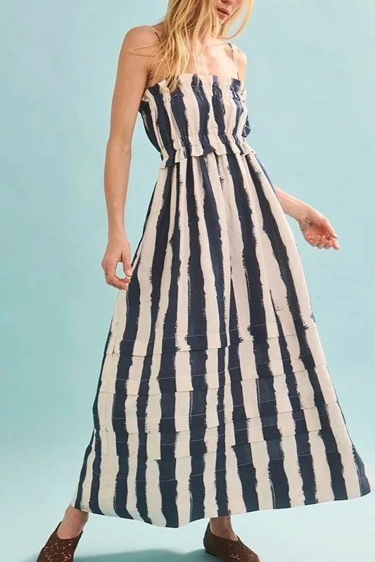 PF_Larkin+Dress_Navy_2.jpg