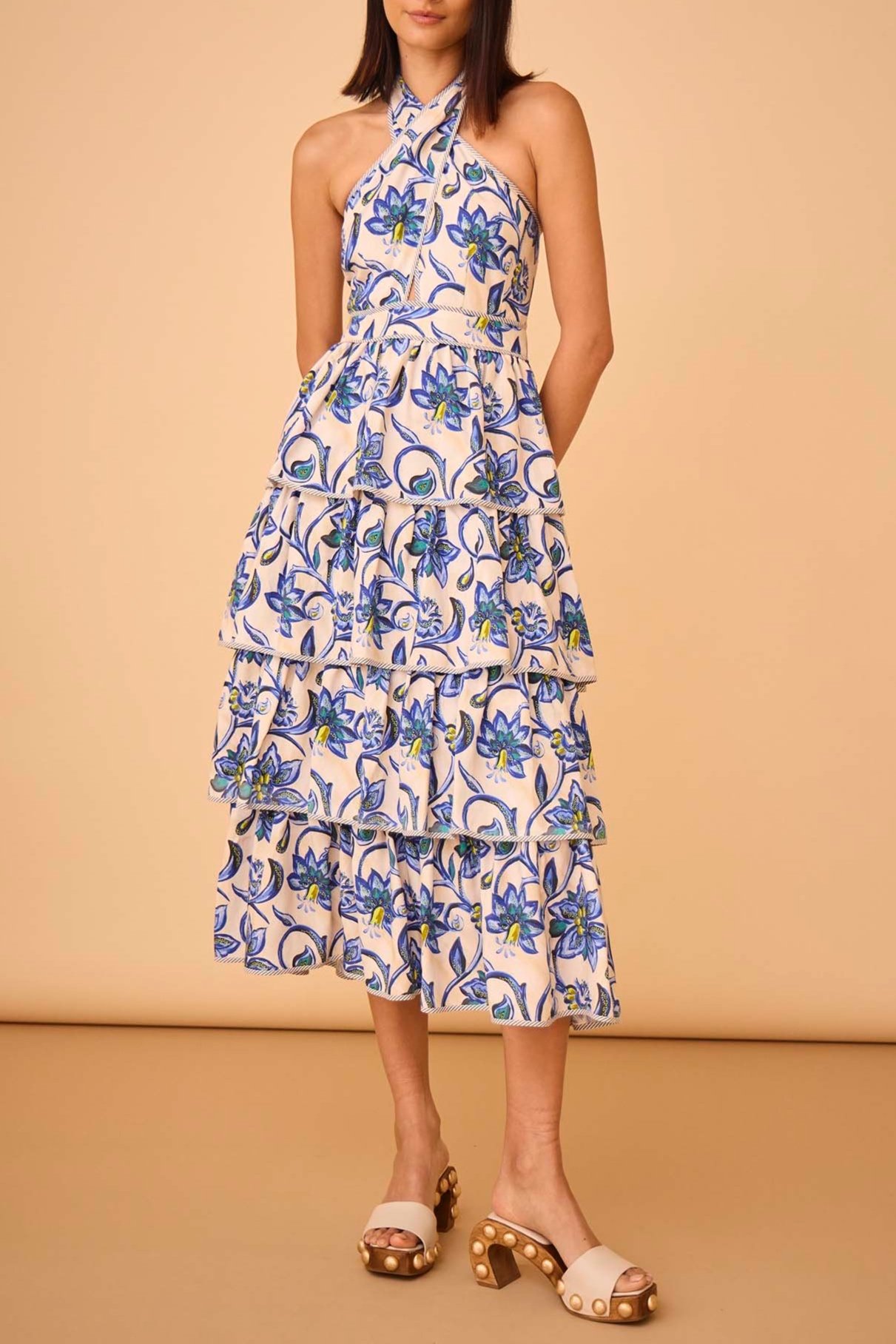 BerkleyDress-PorcelainFloral-HunterBell-Resort2025-2-resized.jpg