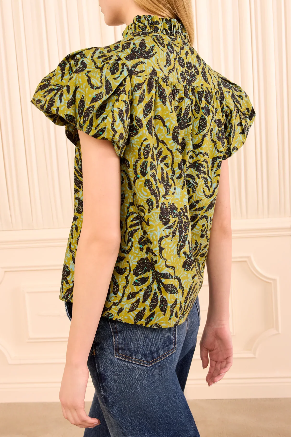 ULLAJOHNSON_EstelaSSCottonTop_FA260226_CHARTREUSE_04.jpg.png