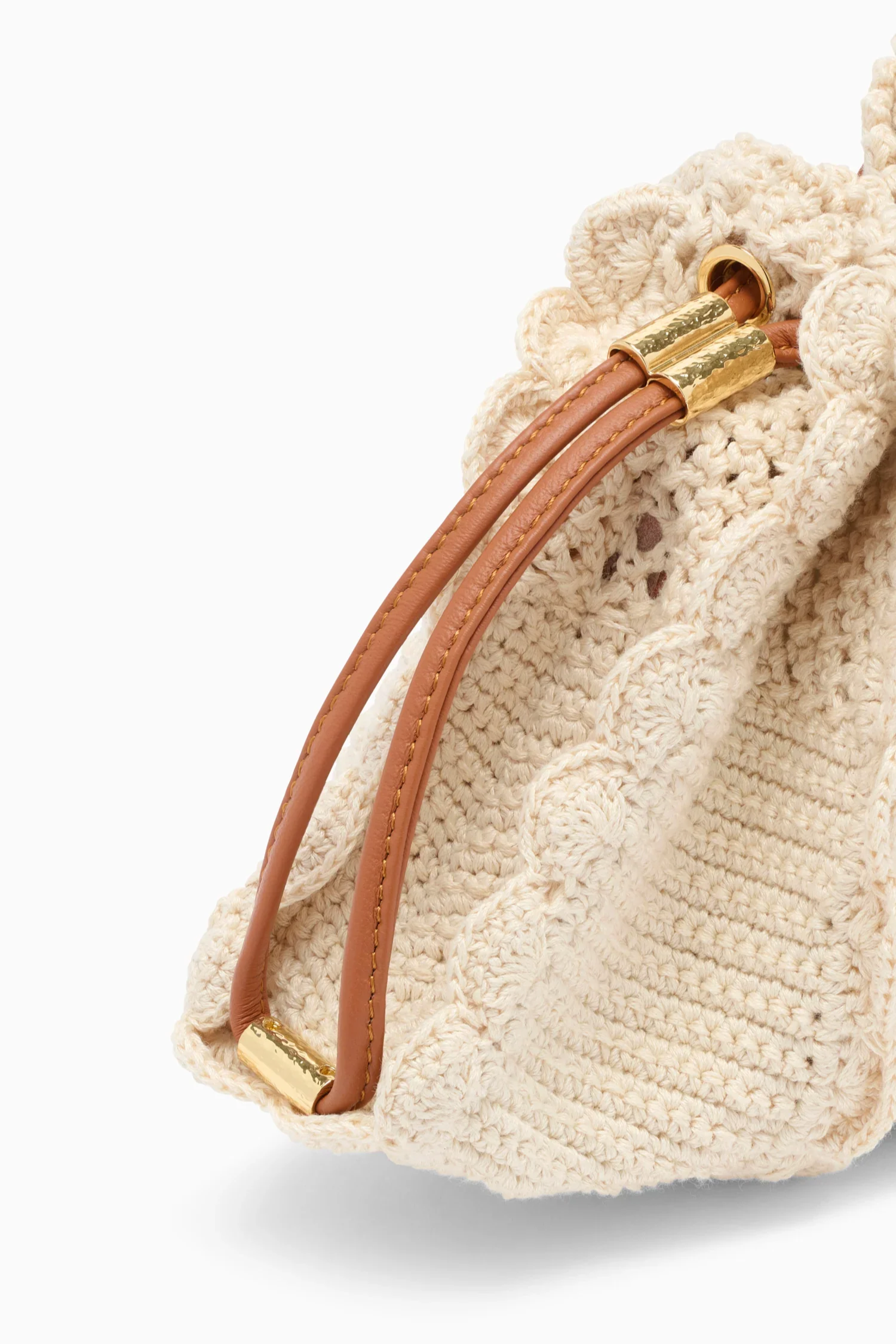 PF261190_ADRIASMALLCROCHETCROSSBODY_COWRIE_c_web.jpg.png