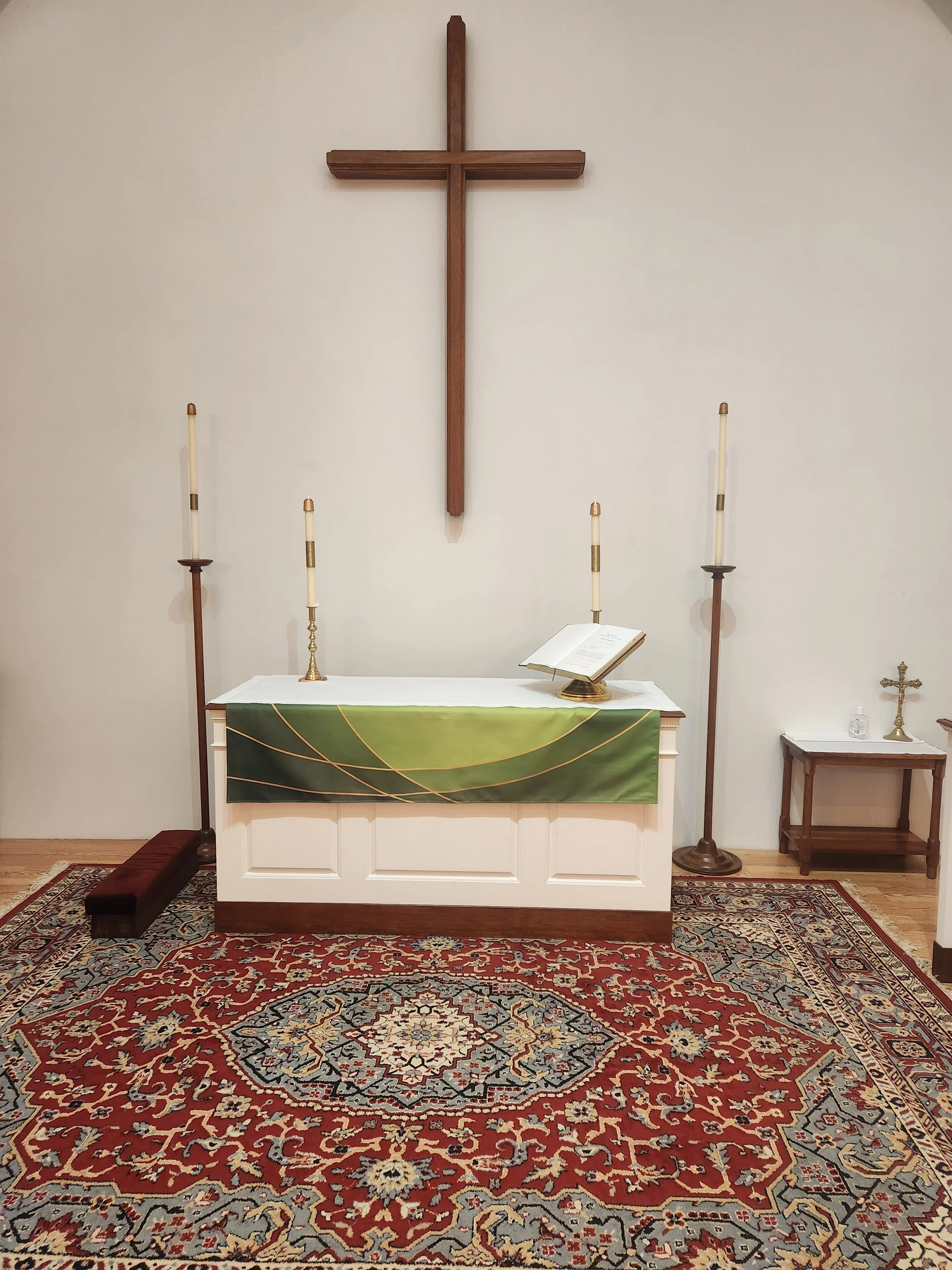Communion Table in Green 6-15-2023.jpg