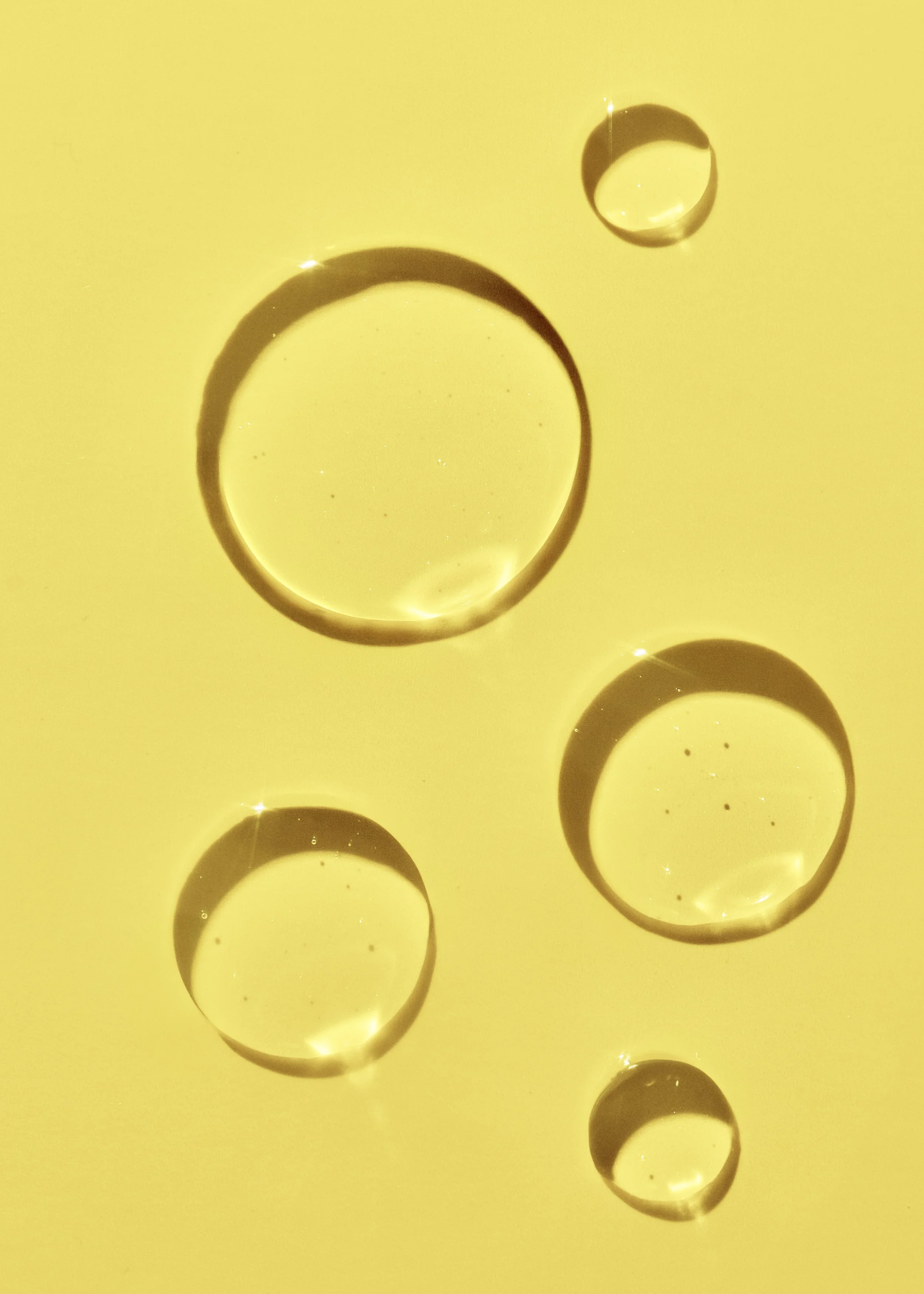TH_CoreRebrand_TropicGlow_ShaveOil_Texture_0614_5x7.jpg