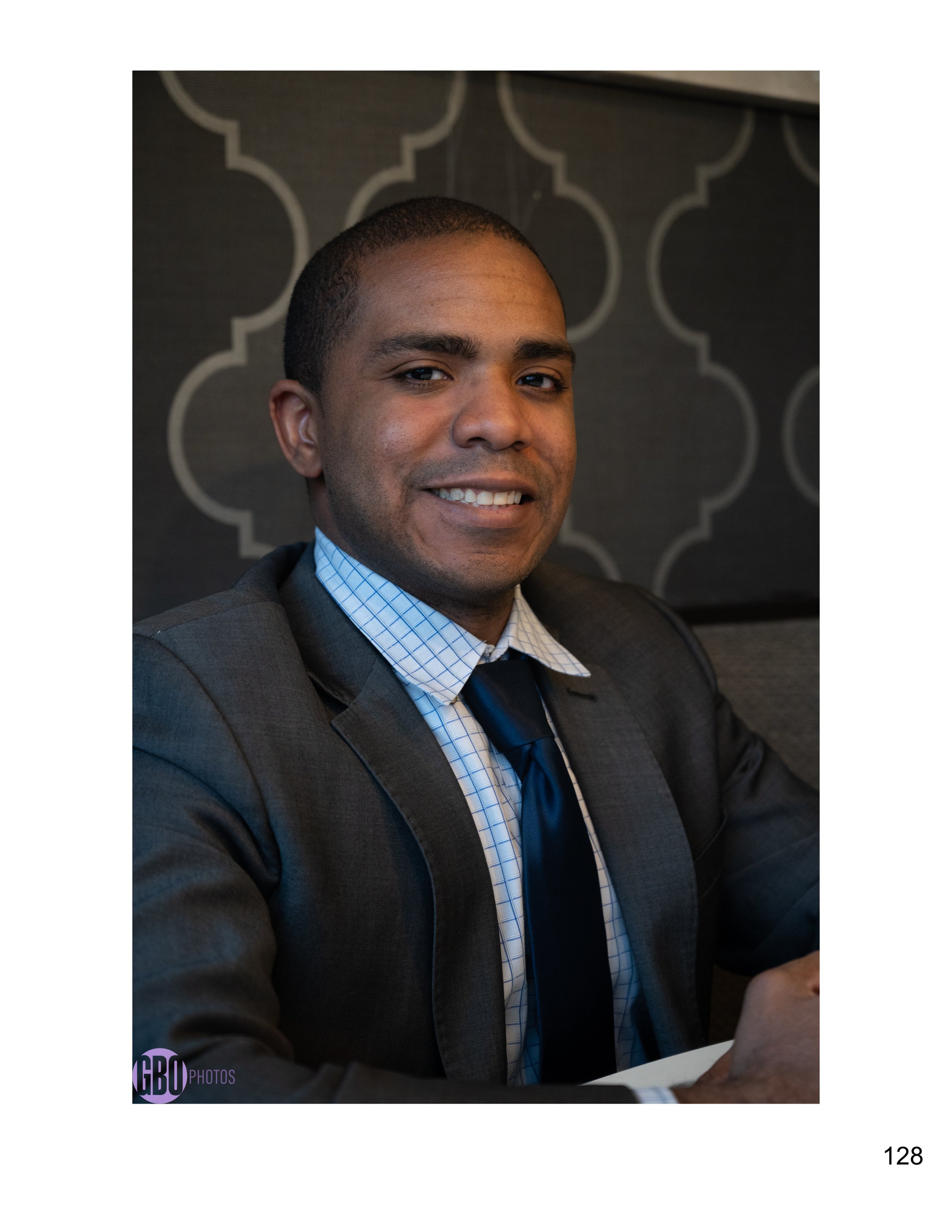 Greg - headshots-128.jpg