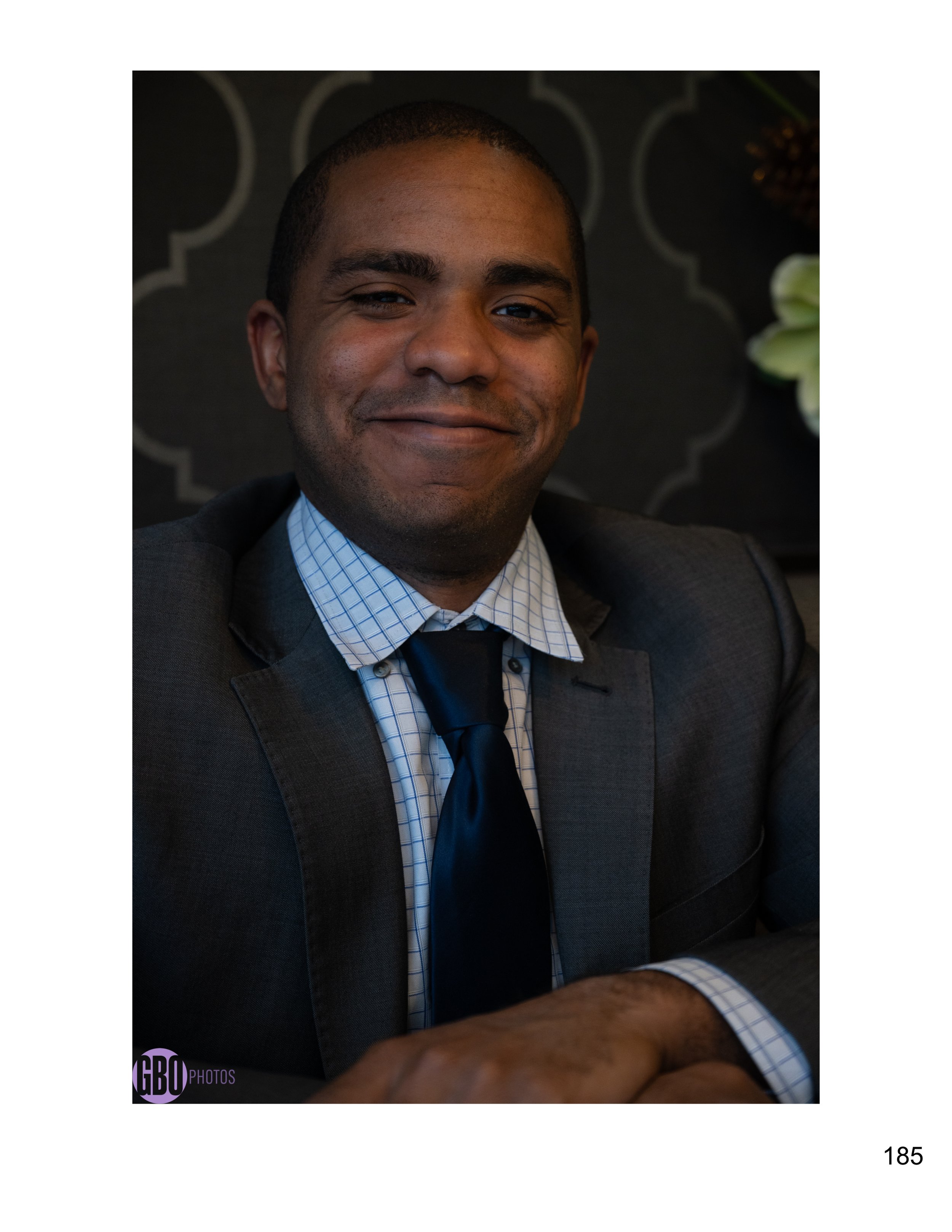 Greg - headshots-185.jpg