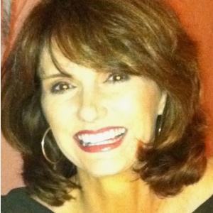 Lisa Noah Qualifying Broker, Realtor lisa.noah@evrealestate.com