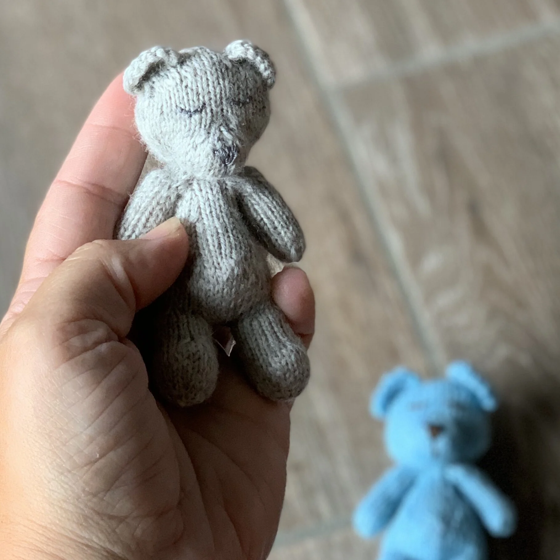 D7FFB8C5-645E-481B-A888-4A5E14DA8FDD