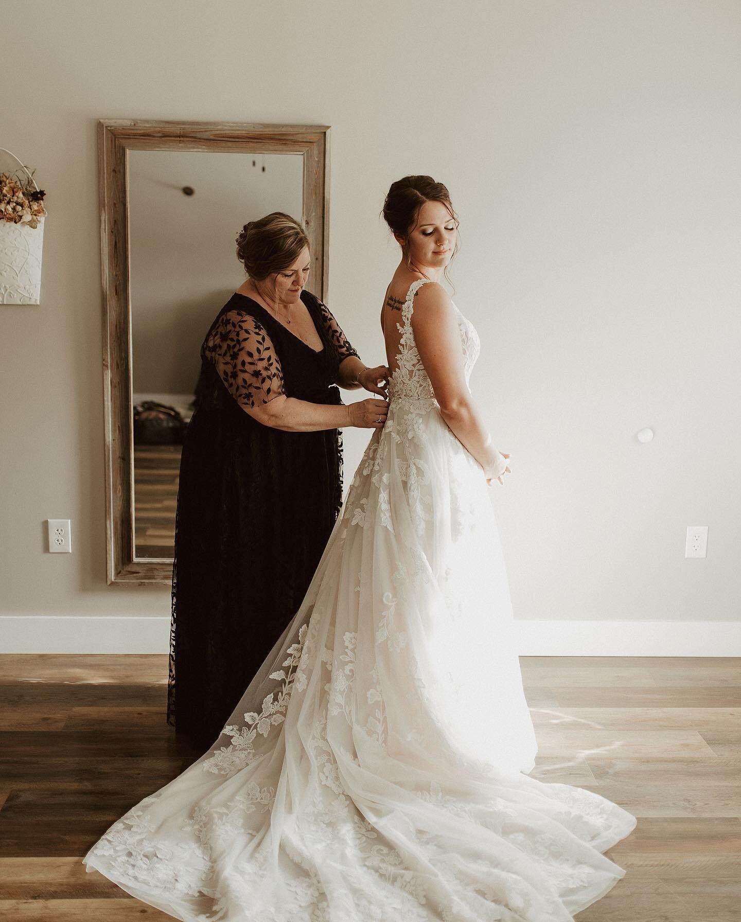 Happy Mother&rsquo;s Day to all the moms out there!  We are so thankful for all that you do!! 
&bull;
&bull;
&bull;
&bull;
&bull;
&bull;
#mothersday #mothers #weddingphotography #wedding #weddingday #momlife #bride #midwestphotographer #wichitabride 