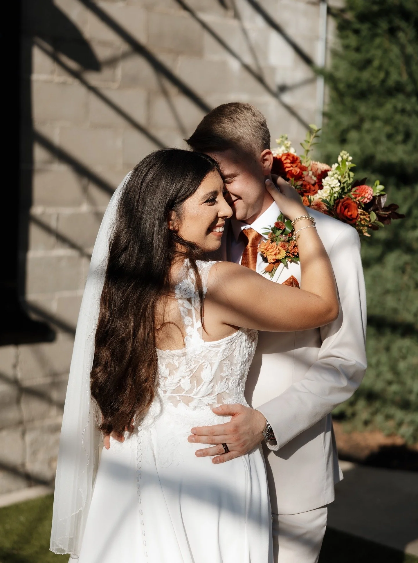 MR &amp; MRS. WALL!
&bull;
&bull;
&bull;
&bull;
VENDORS!!
Photographer - @jubileeopalphotography
Video/Content Creator - @saturdaysocial_ 
Venue - @thehudsonict 
Florist - @timelessfix 
DJ - @blacktiecelebrations
Decorations - @endlesstreasuresict 
L