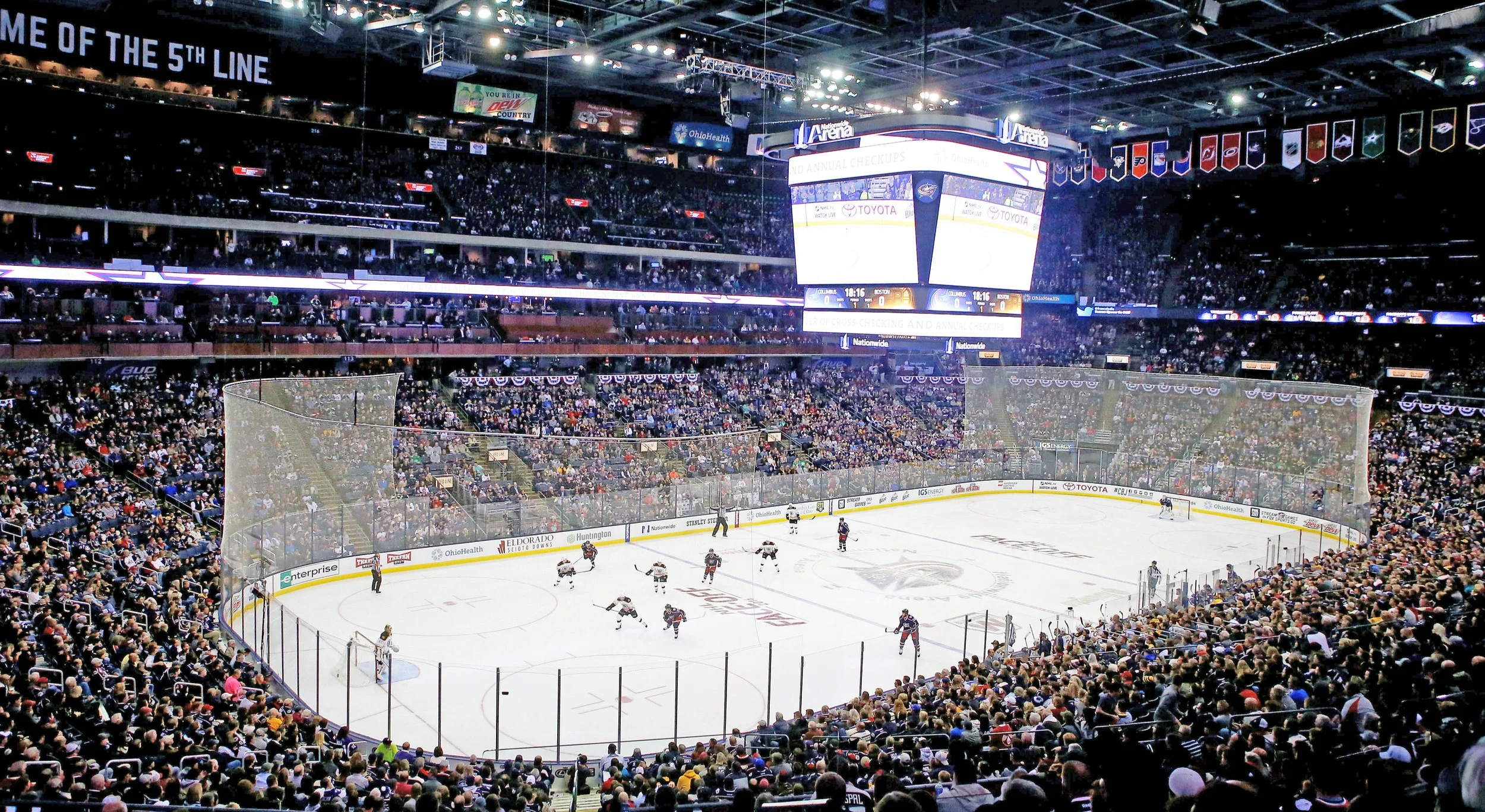 Arena01_BOS_101316 (Kirk Irwin).jpg