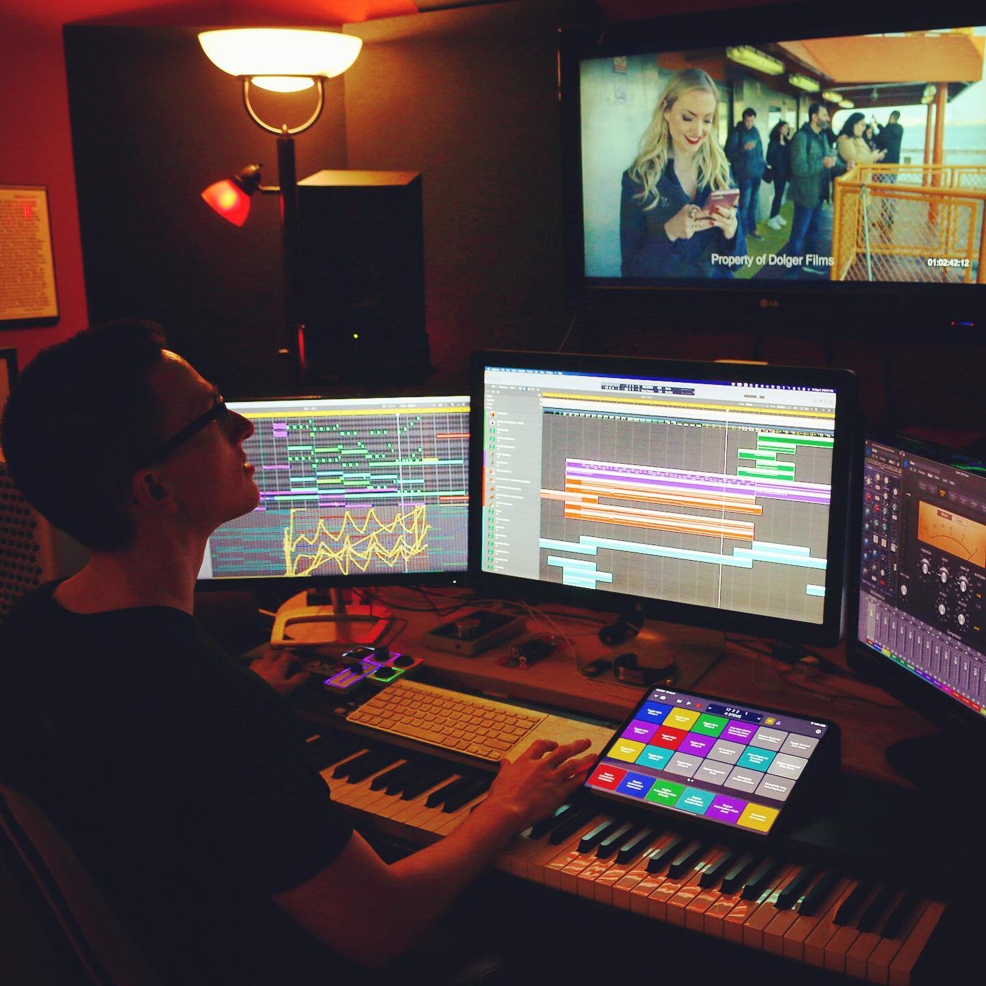 Scoring @followherfilm Dir. by @dolgerfilms starring @danibarker7 &amp; @thelukecook 🎬🎼📱🤡
.
.
.
#filmscoring #flashbackfriday #followher #featurefilm #thriller #musicstudio #filmmaking #postproduction #socialmedia #fbf #bts #behindthescenes #film