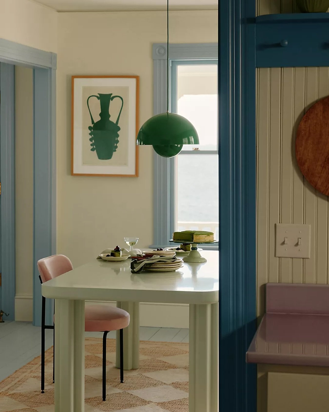 Loving the pastel hues, framing and colour pop lamp by @vernerpantonofficial in this dining room via @anthropologie 

~ 

#pastelhues #pastelpalette #colourpalette #colourpop #vernerpanton #colourfuldiningroom #decor #interiordesign #homedecor #decor