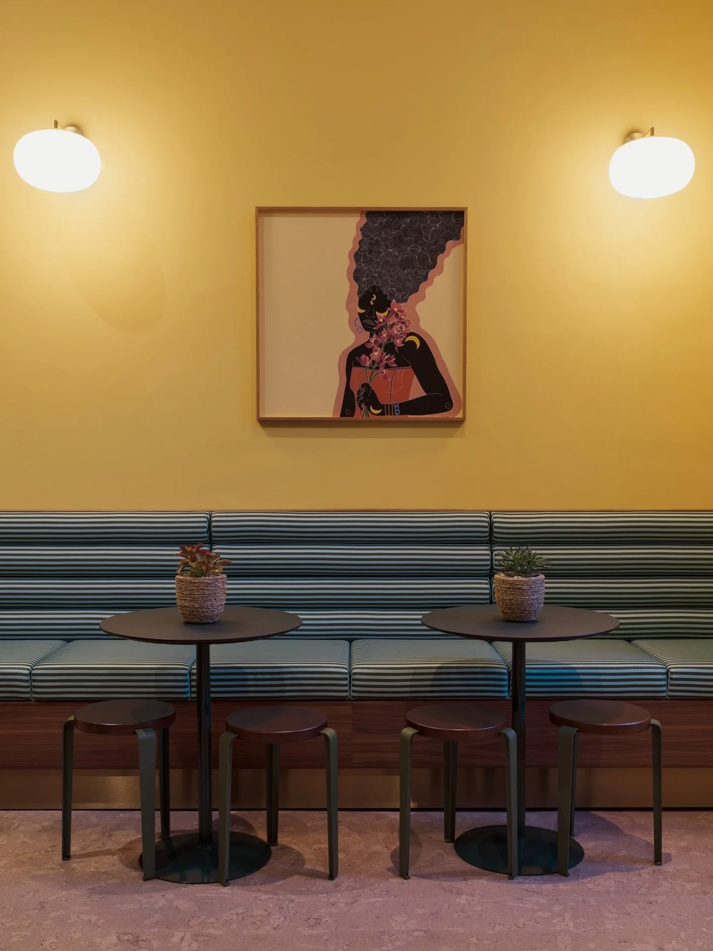 ****SWIPE ⬅️TO SEE THE BEFORE****

A little Trifle* magic @paulmelloncentr Centre for British Art in Bloomsbury 

KITCHEN &amp; BREAKOUT AREA

Swipe for the before (a little lacking) and the after &mdash; warm, cohesive and finally fit to welcome the