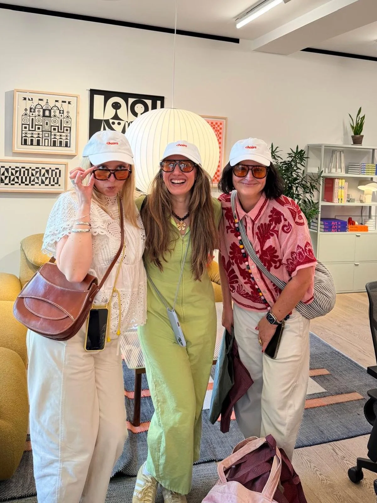 May round up ✨

1. Chair hats and @haydesign bags thanks to the lovely @thisisrachb 
2-3. Checking out @sohohome collection in Westbourne Grove 
4. Fully entered @lime season in London 
5 &amp; 6. London doing its pretty Spring thing 
7 &amp; 8. Rese
