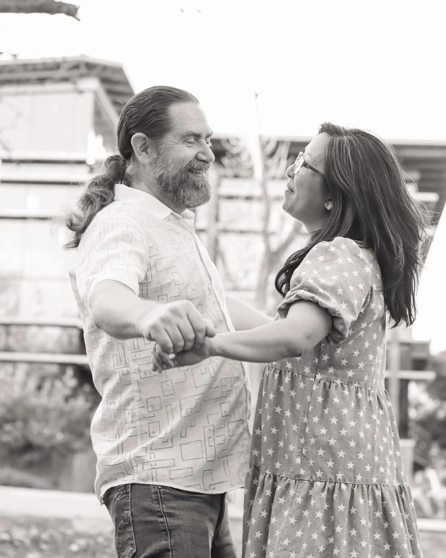 Some B&amp;Ws from yesterday&rsquo;s session 🖤🤍

#newbraunfelsphotographer #couplesphotographynbtx