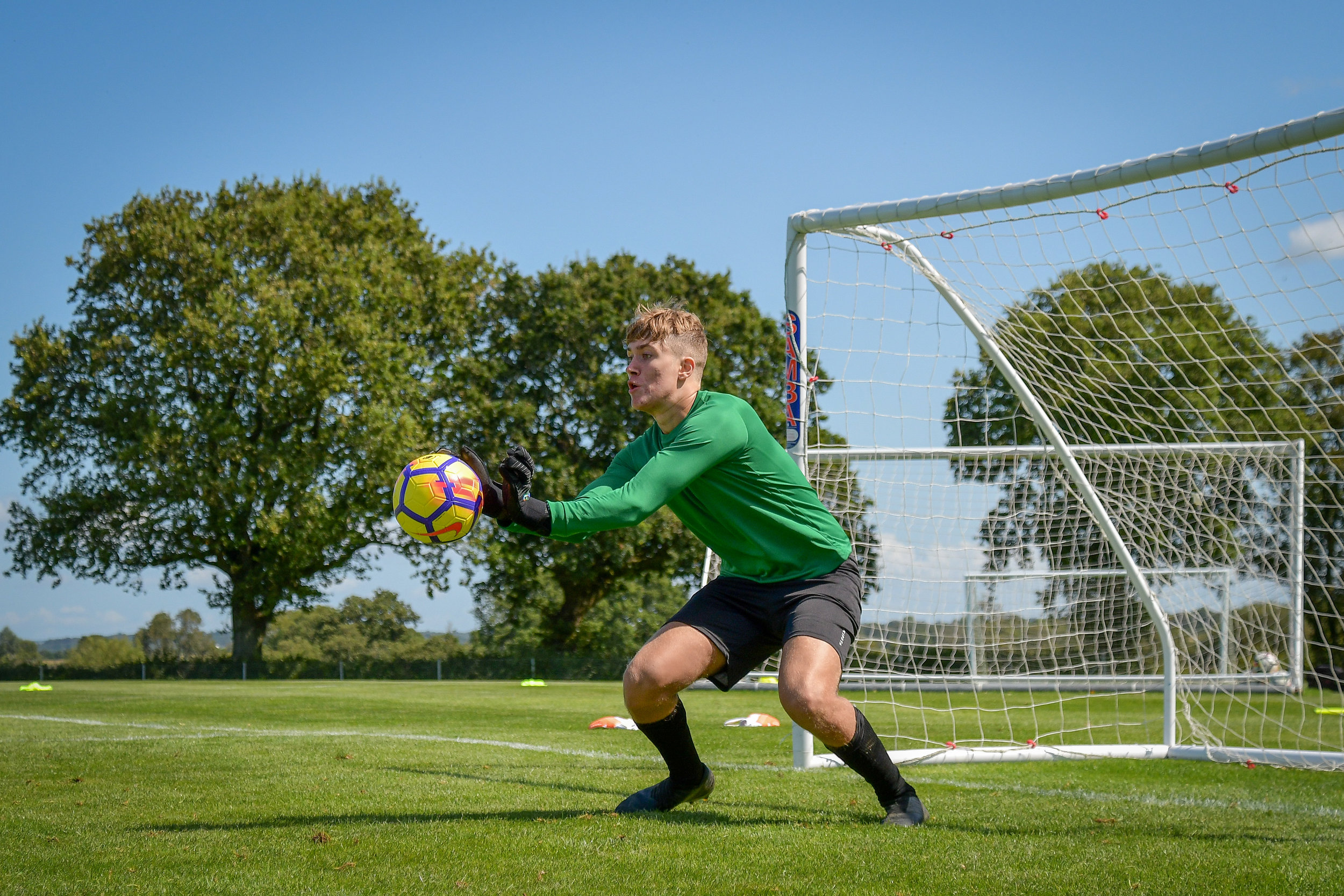  Specific goalkeeper training 