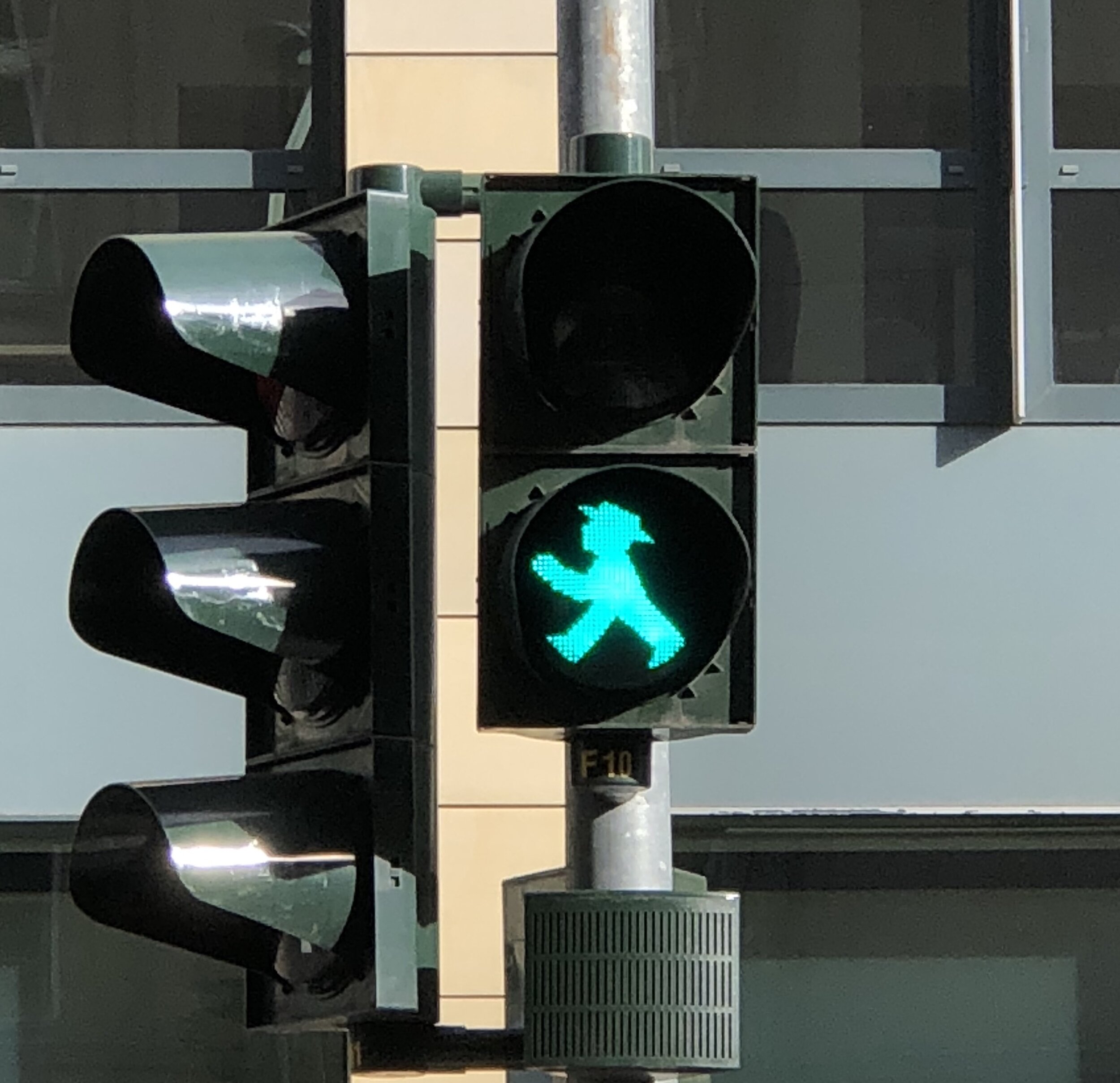 Men, break the chain of strong negative emotions (2)