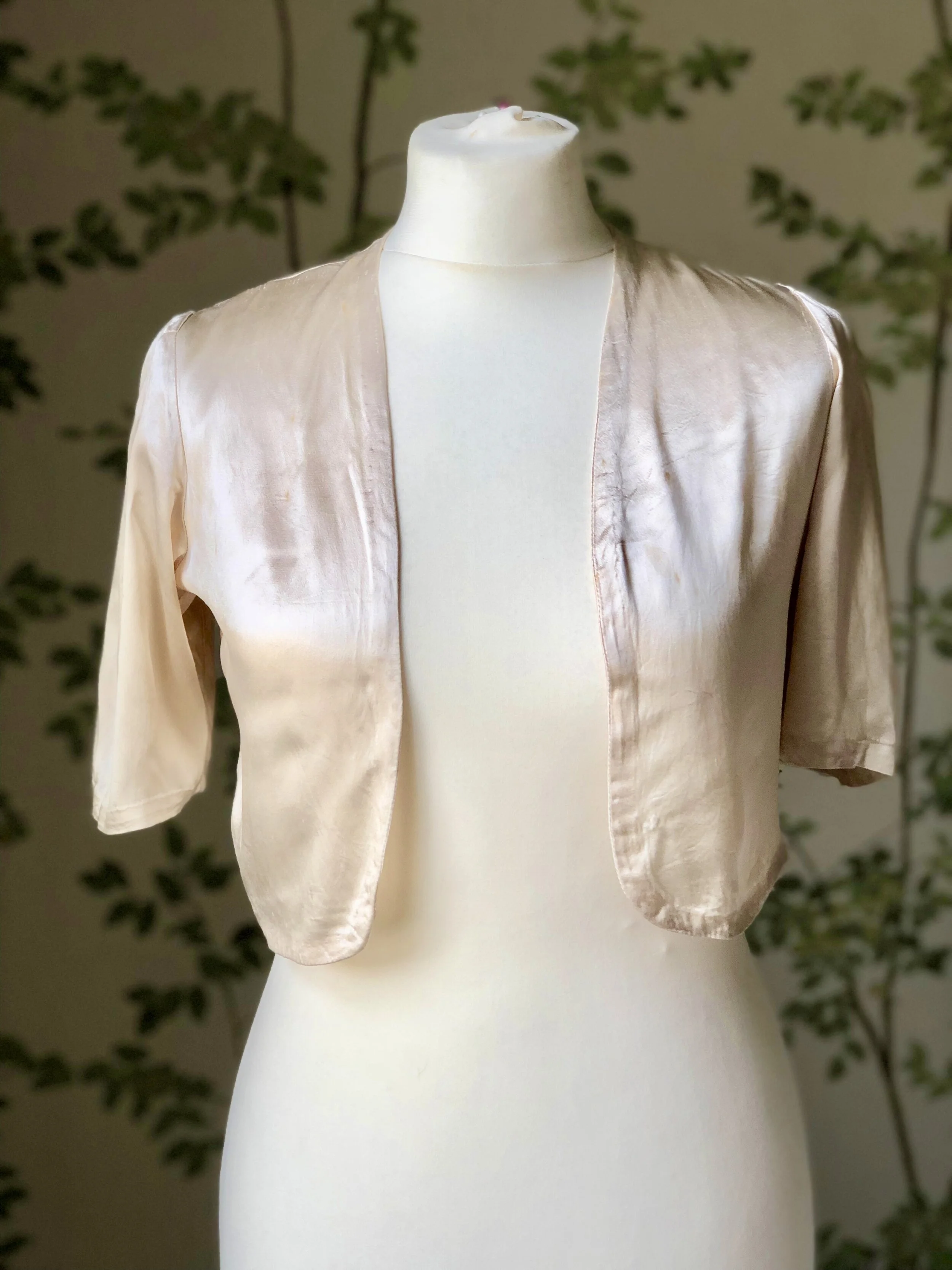 Champagne bolero, 1930s — L I N E S