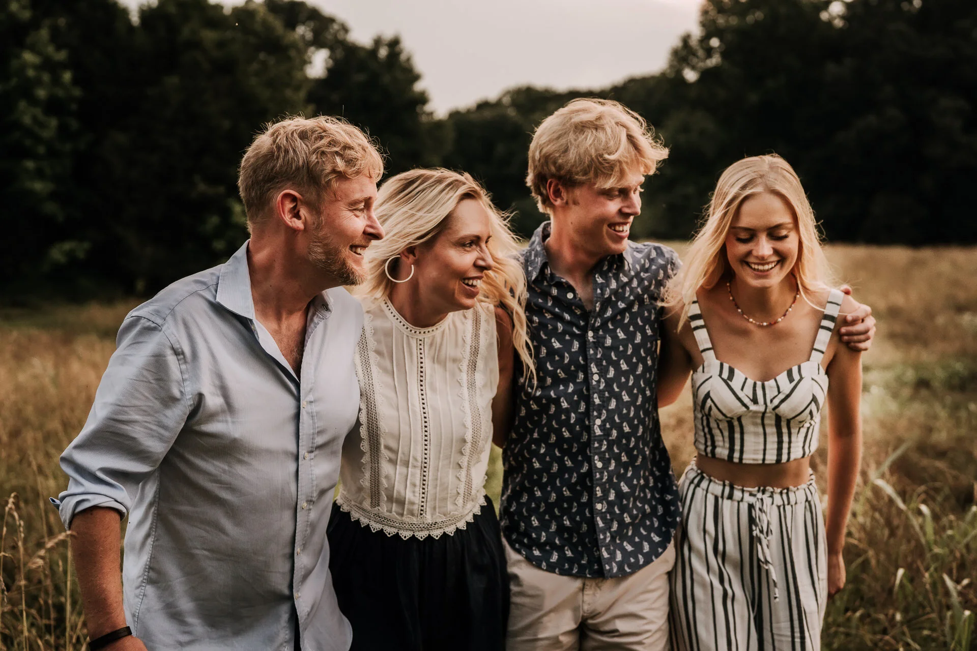 WHAT TO EXPECT FROM YOUR OUTDOOR LOCATION SESSION