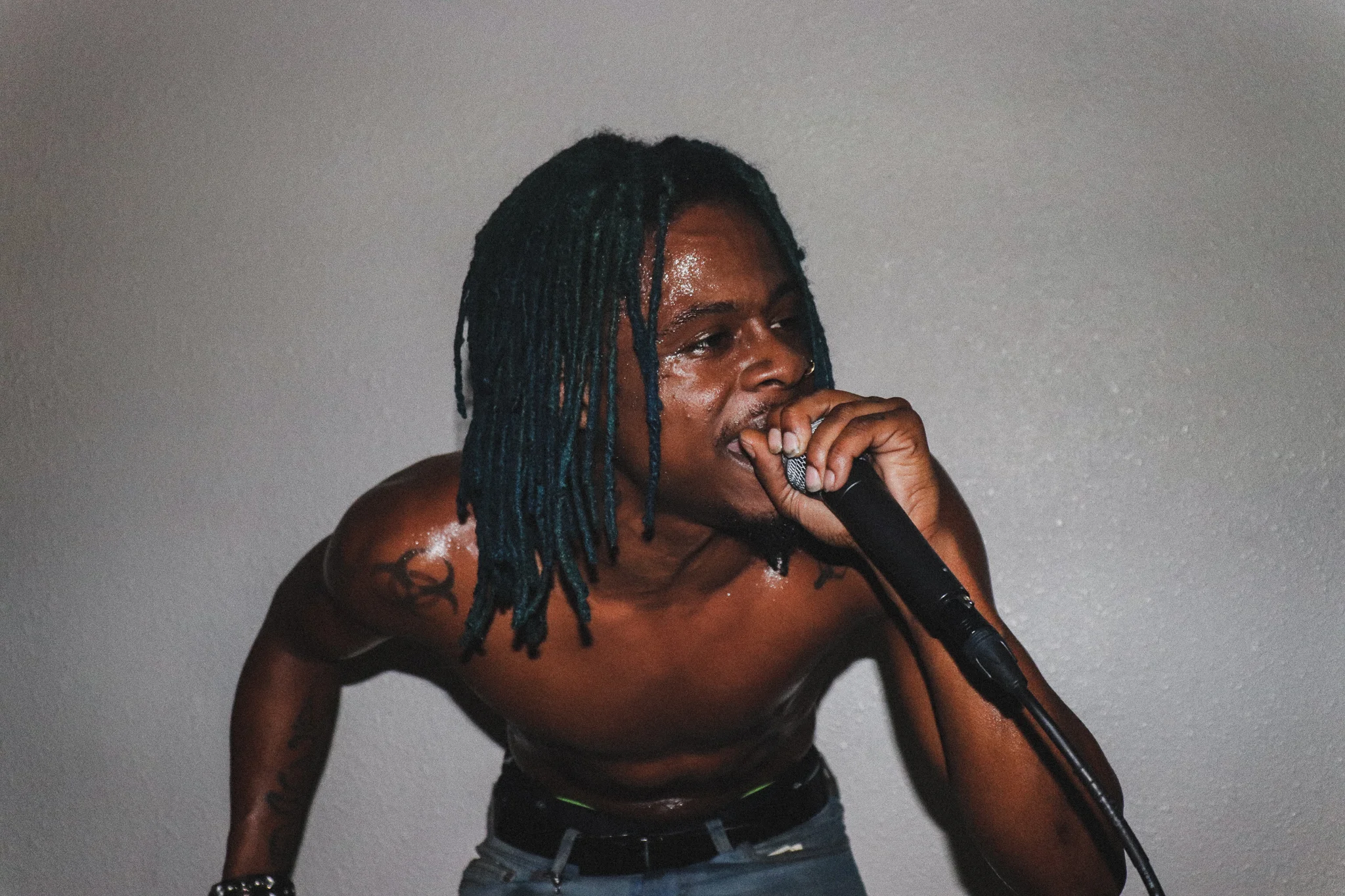 Bizarre Bz- Tunes World 4/27