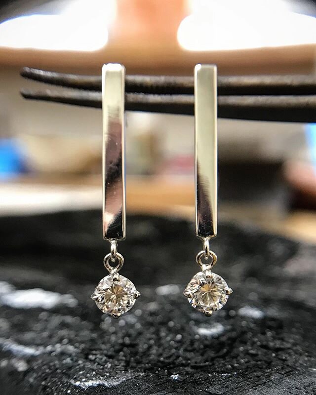 While we are remain closed, we are still working on new designs and are very excited to show you🙌🏻 Hang in there, we will get through this together🌎 #anemonijewelers #localjeweler #delawarejeweler #handmadejewelry #handmadeearrings #customjewelry 