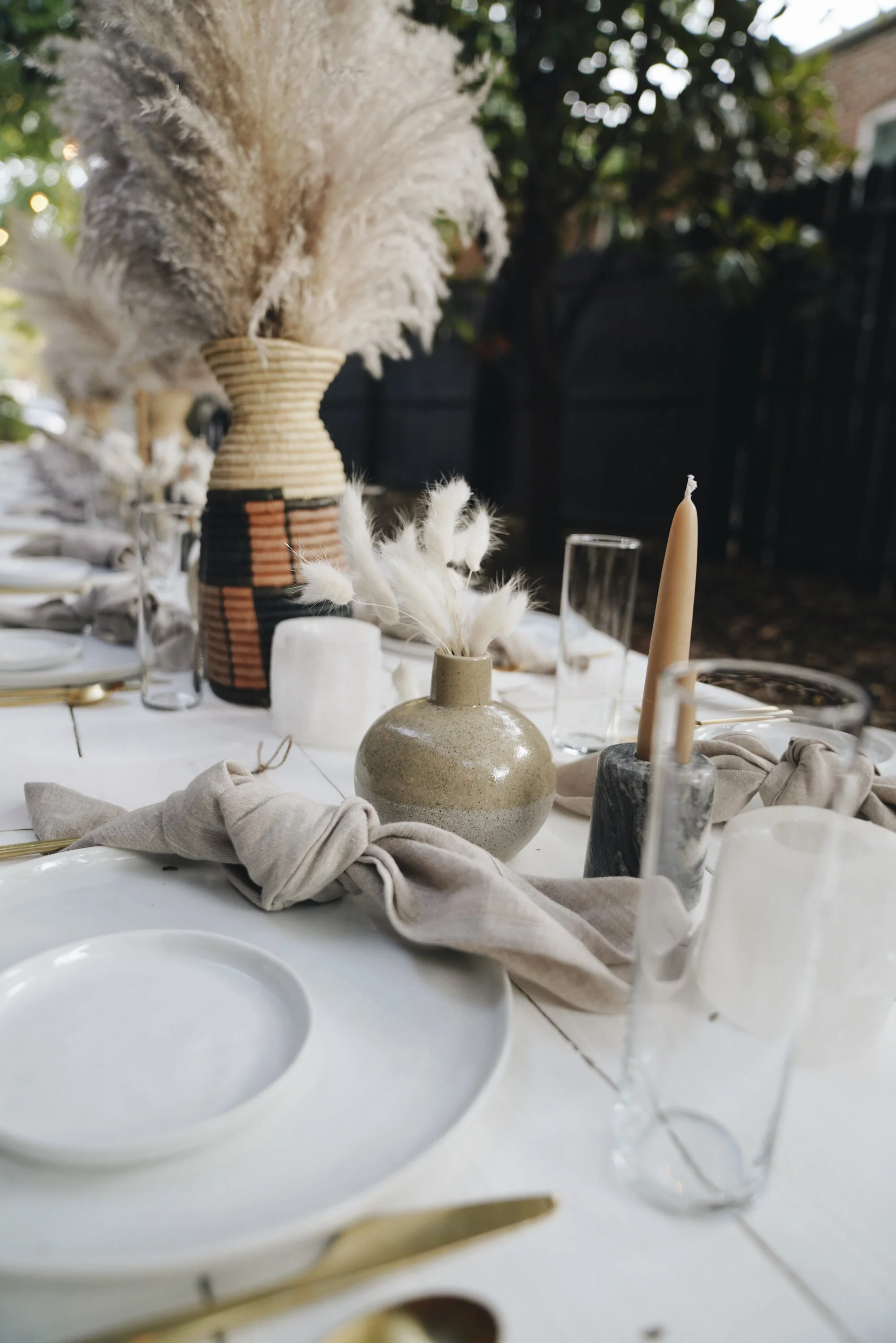 08-mayker-design-modern-nashville-happily-grey-boho-tablescape-web-res.jpg
