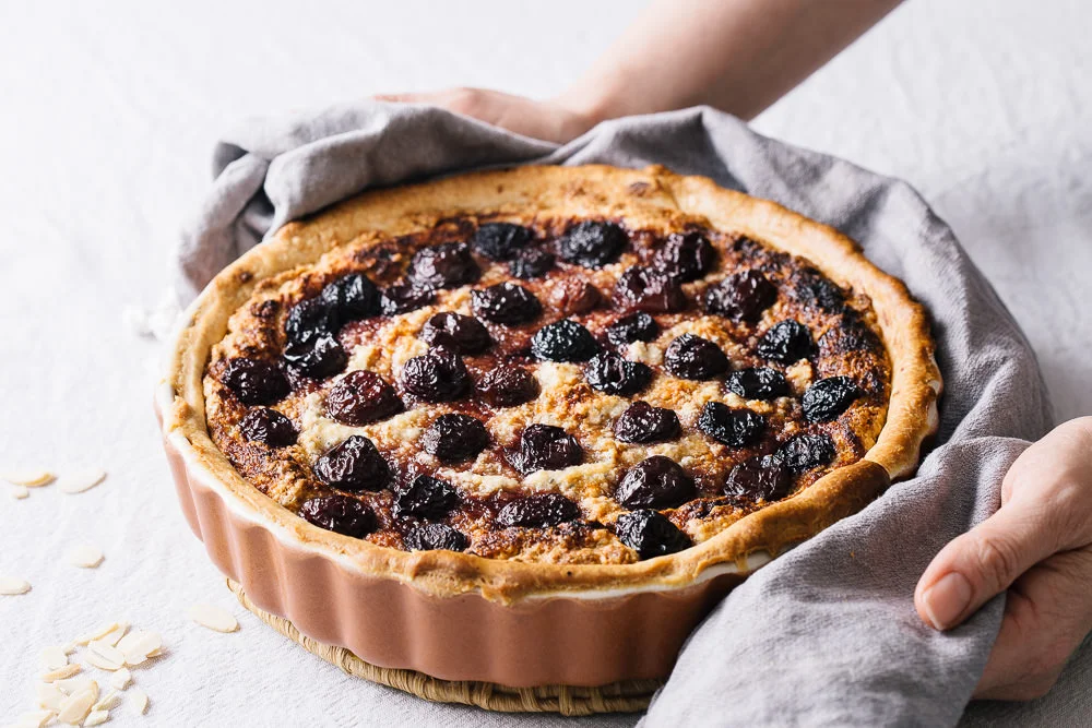 Vegan_cherry_and_almond_frangipane_tart-4.jpg