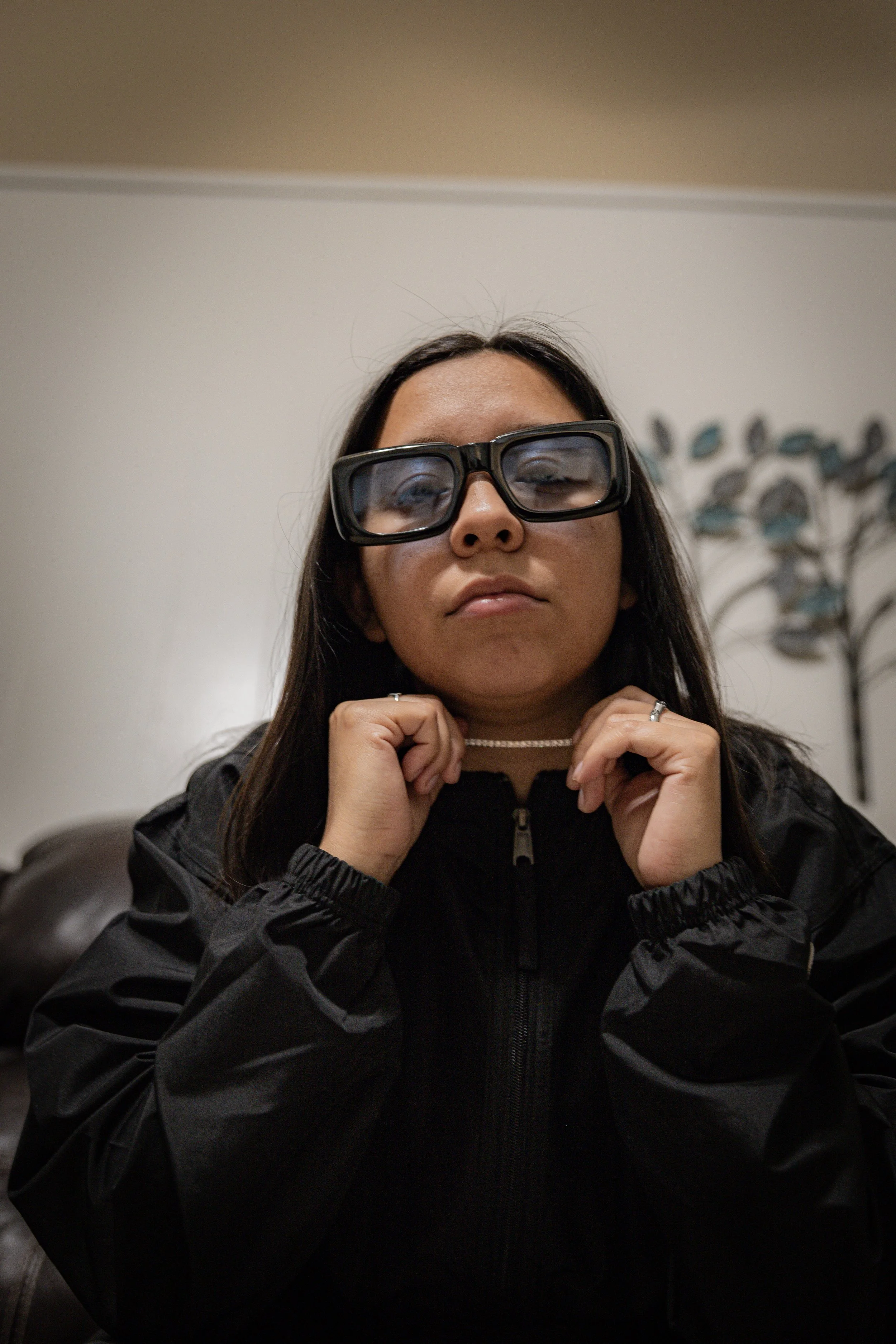 adamariz and Oza Music Unveil the Second Single from her upcoming EP,  “BREAK”!