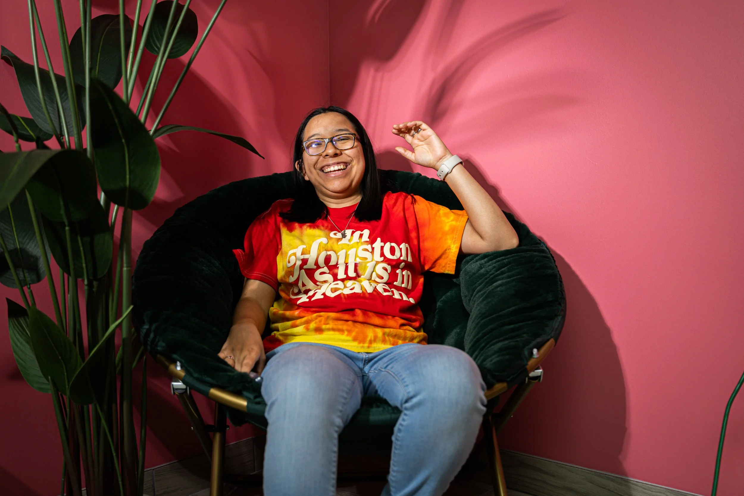 ADAMARIZ DROPS SUMMER BOP, AGRADECIDA FEATURING LEXLY NIRVANA