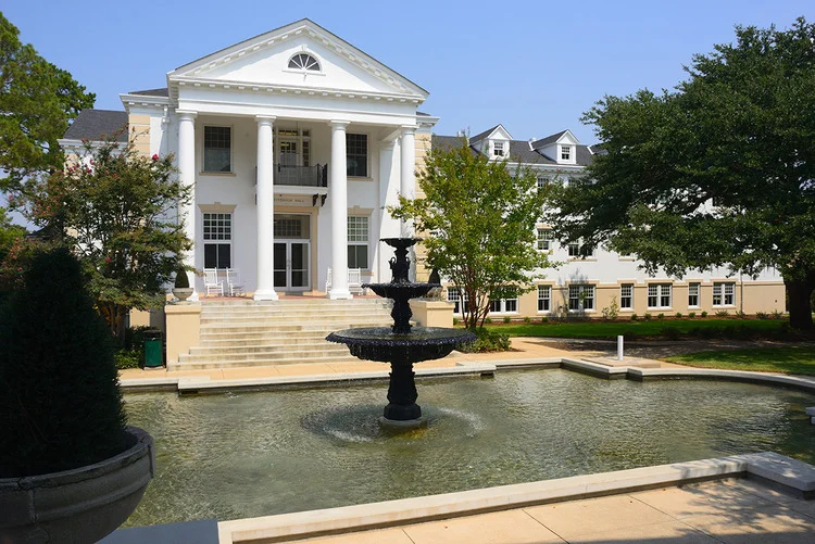 Belhaven University Fitzhugh Hall