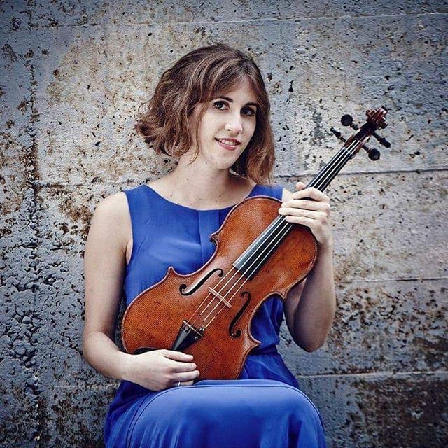 Nos hace muy felices compartir que nuestra querida violista @paulis_viola ha obtenido plaza en la @ocnesp 🎻🎶. Enhorabuena!! 💙💙💙
📷@michalnovakphoto
.
.
#paulagarciamorales #viola #orquestanacionaldeespa&ntilde;a #ensemblepraeteritum #musician #o