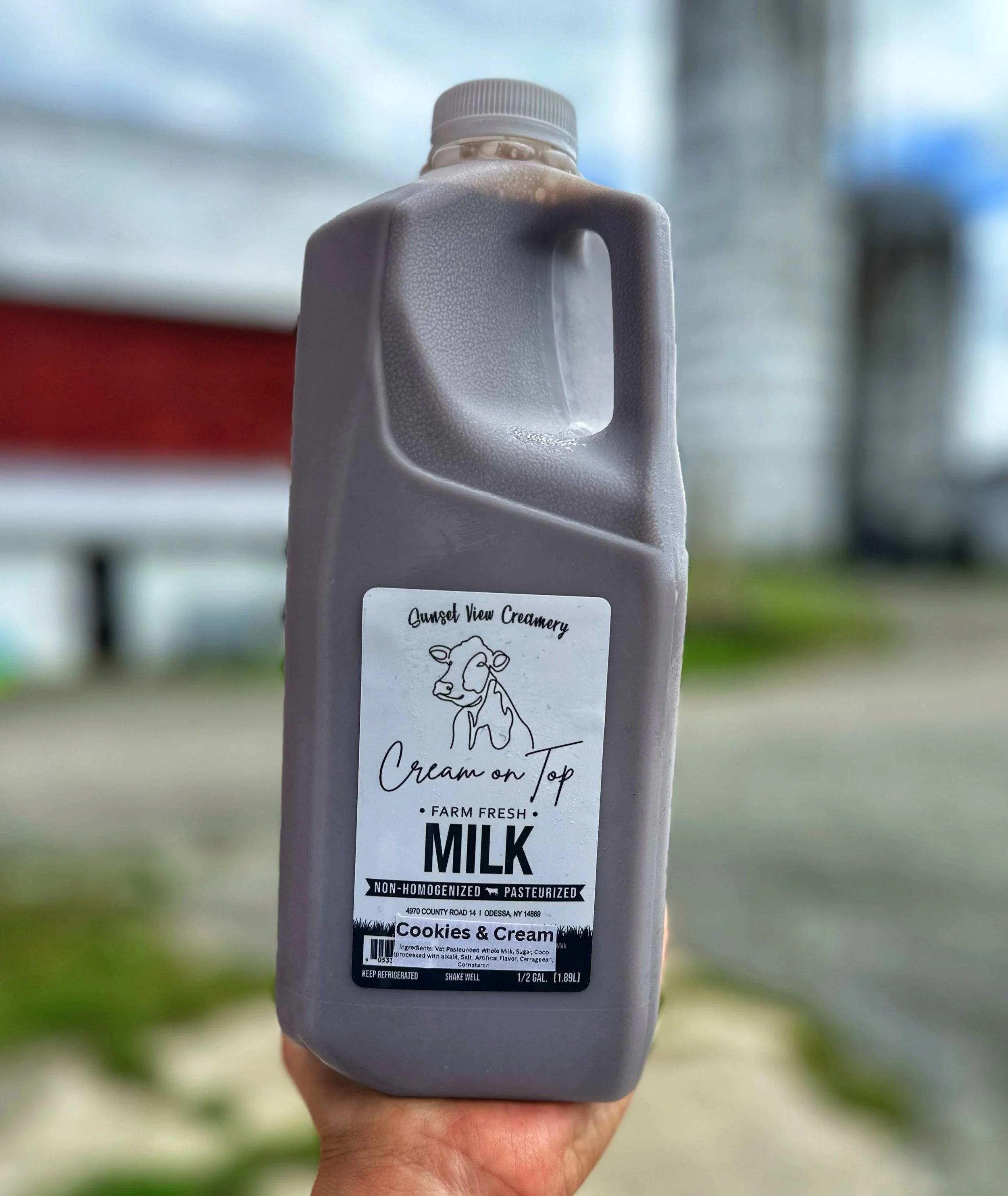 Got a little frisky today and decided to bust out a new flavor! 🍪🥛

Cookies &amp; Cream milk is officially here and it tastes just like an Oreo.

You&rsquo;re welcome. Come grab some!