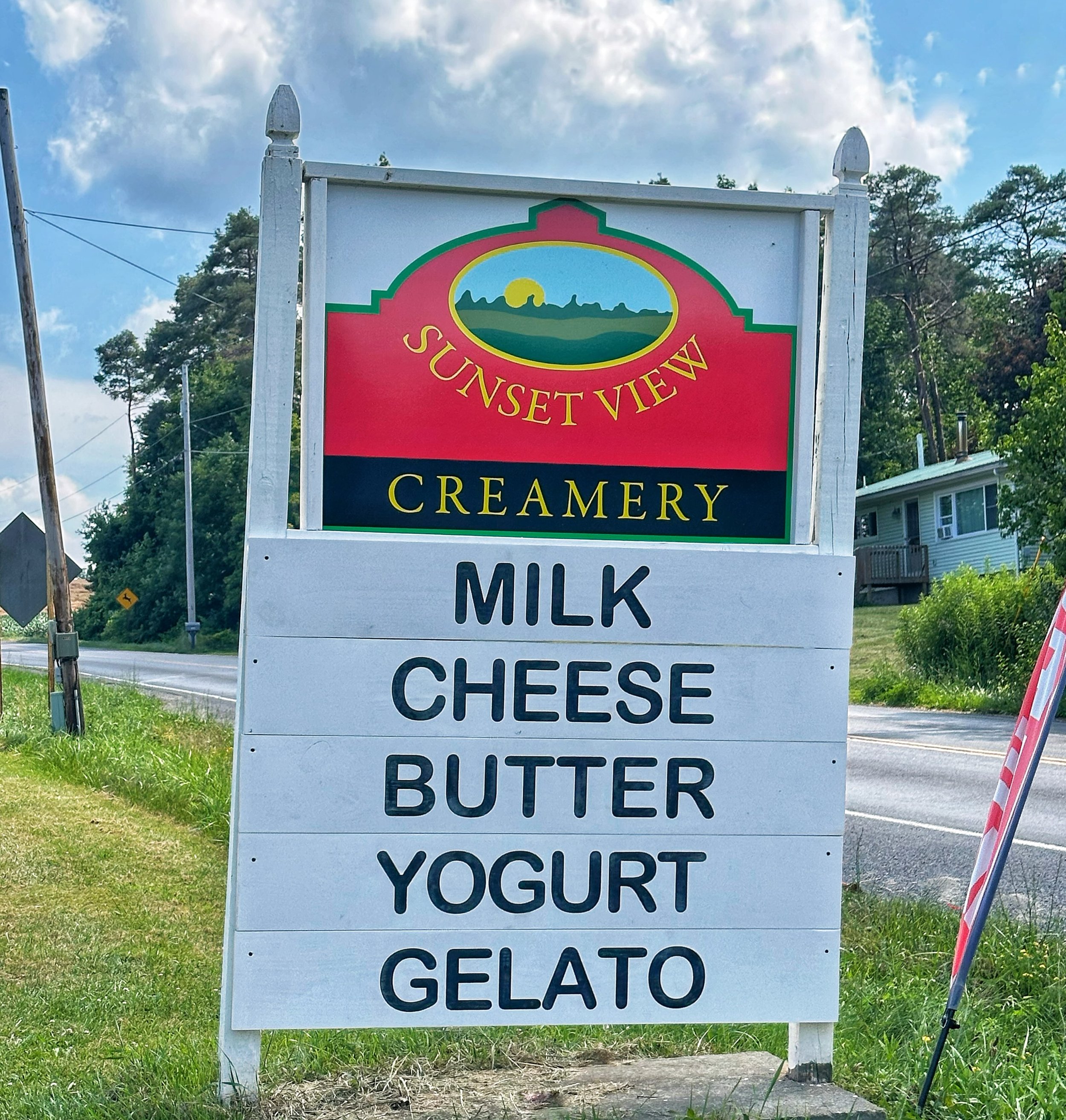 Remember when the wind decided our sign had to go? Well&hellip; we finally finished clapping back. 👏

Our new and improved sign is back up, and we&rsquo;re hoping Mother Nature has moved on to bothering someone else.

Big thanks to @fingerlakessigna