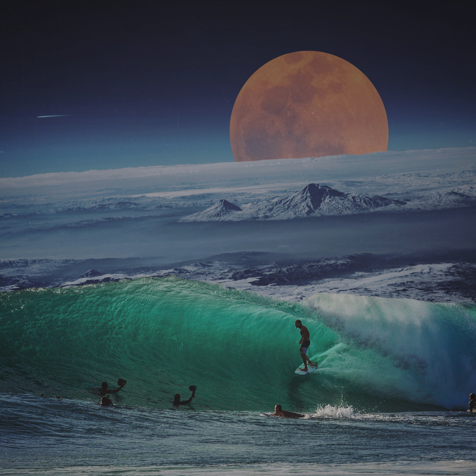 That wave under the moon