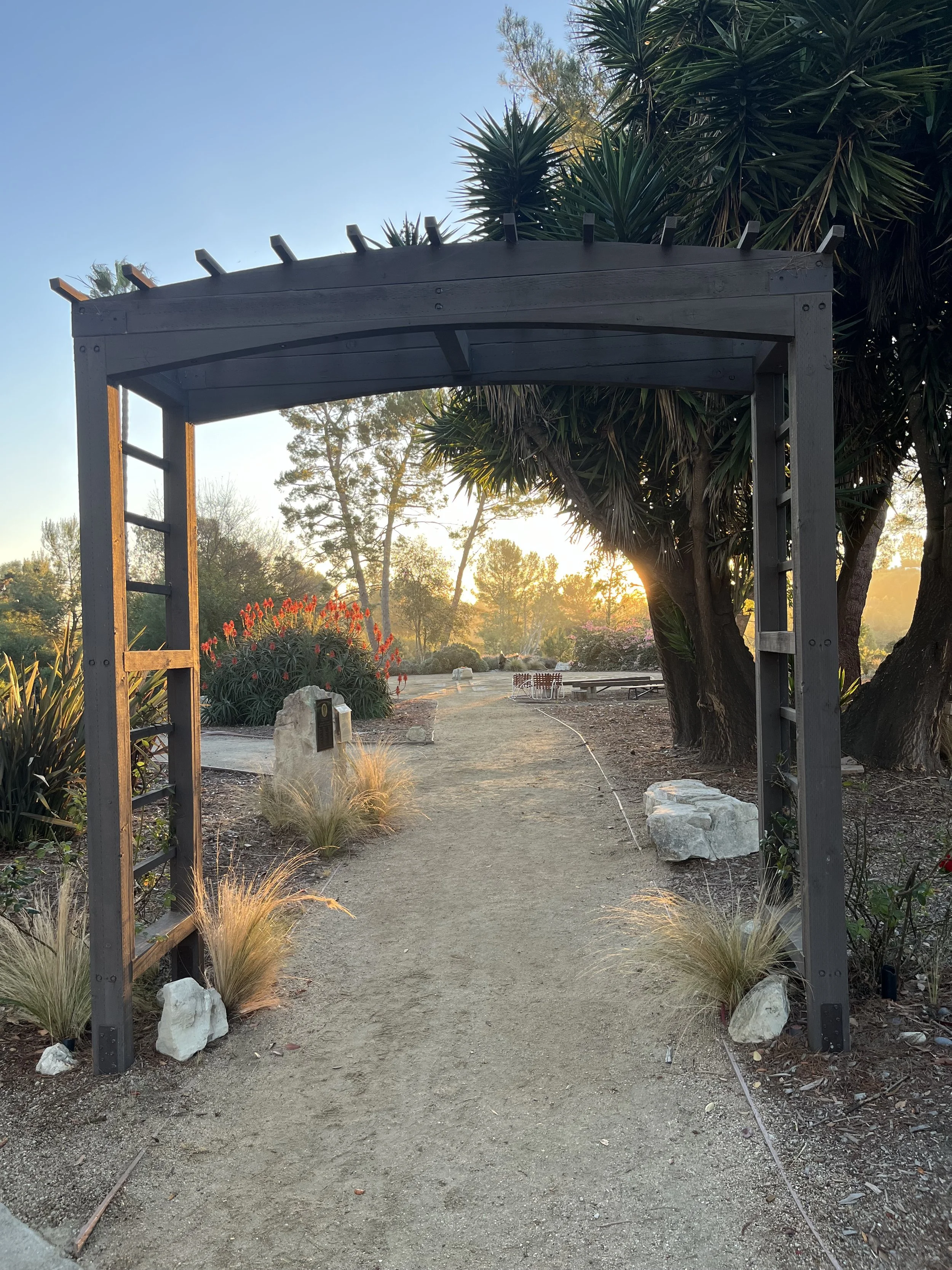 Metta-Vipassana: Integrating Mindfulness and Metta Retreat