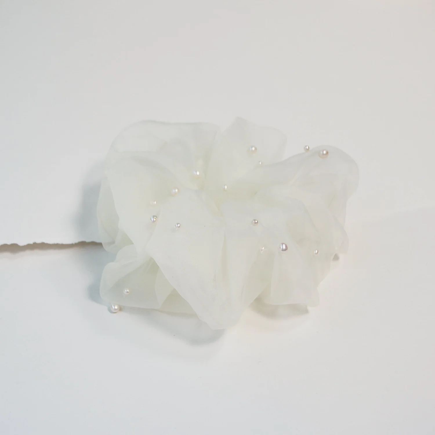 Pearl Organza Scrunchie — Bespoke display picture 1