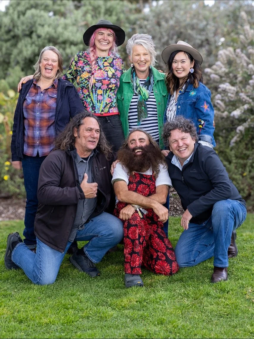 Deserved a spot on the grid 🌿

I got to catch up with these amazing humans last week. We mostly live in different states so it&rsquo;s rare treat for @gardeningaustralia presenters to get together! Sadly missing Jane and Jerry @darwiniapolychroma.

