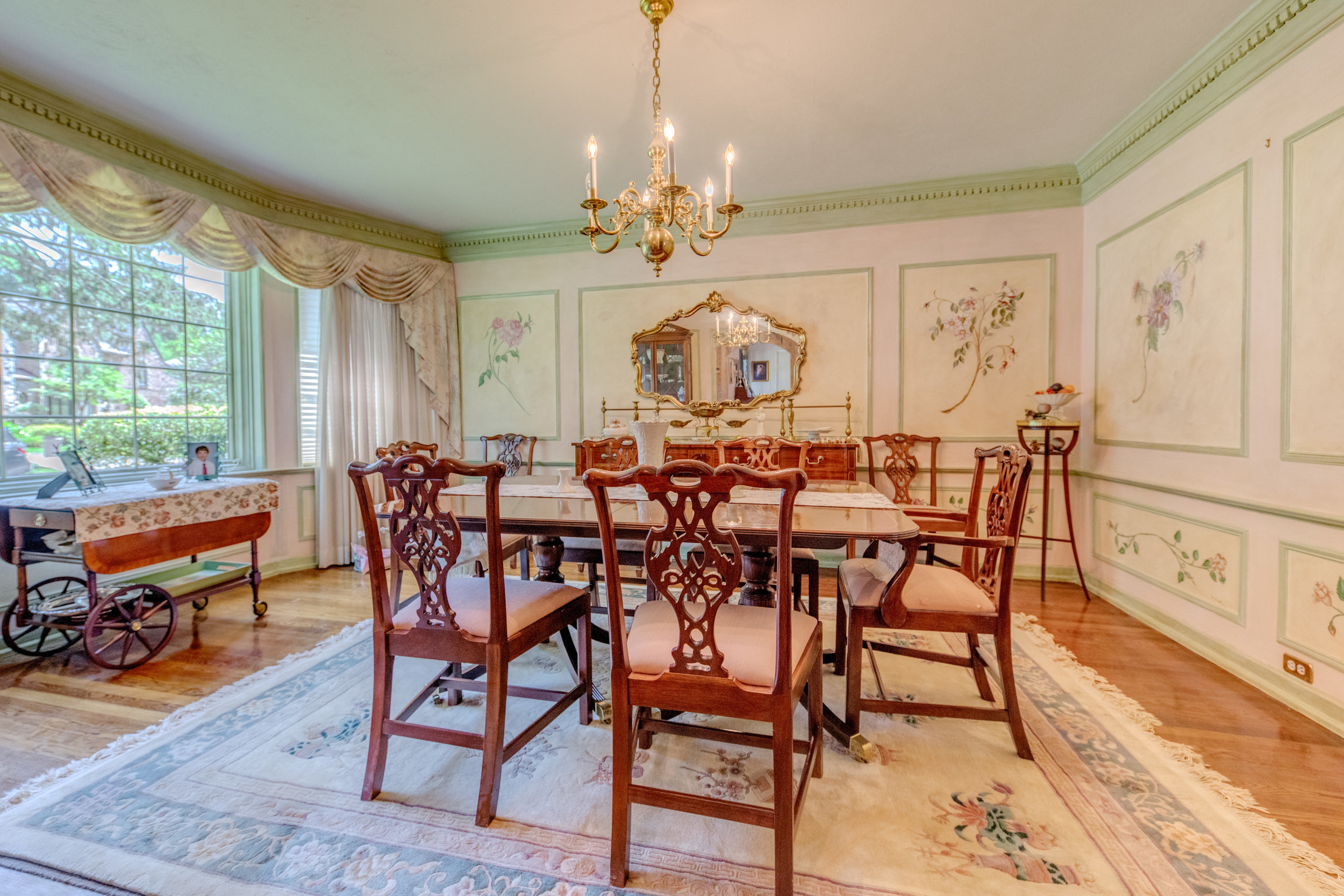 11. FormalDiningRoom.jpg