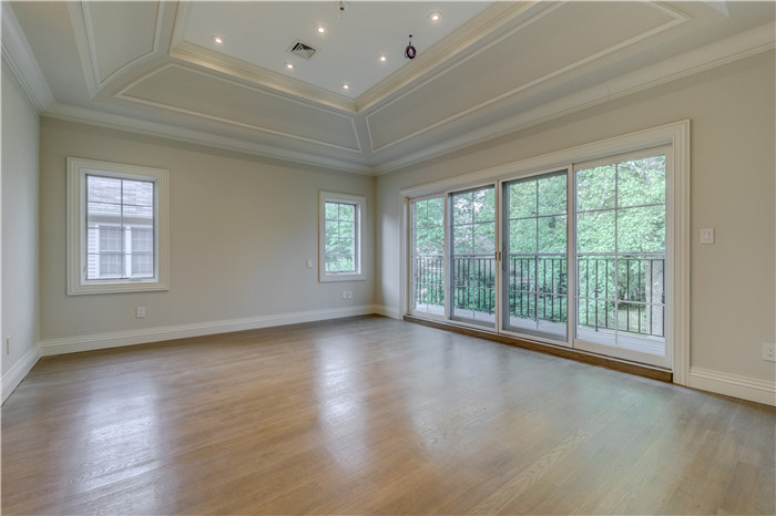 11- master bedroom.jpg