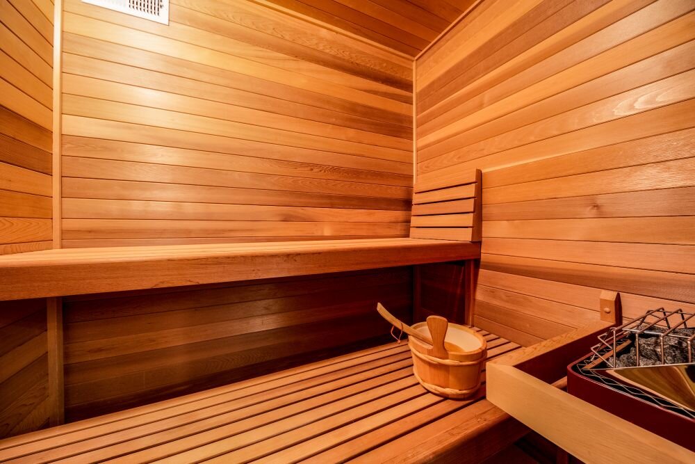 13. Sauna.jpg