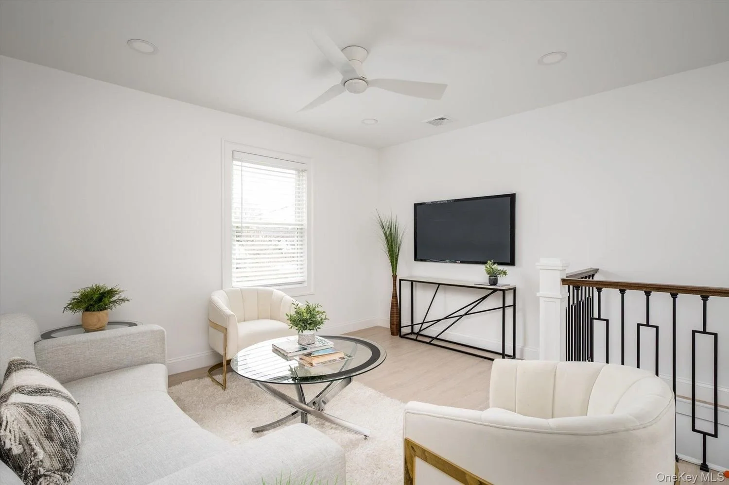 73 Stratford Rd_13.jpg