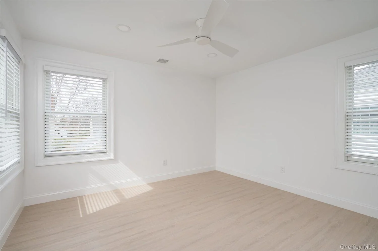 73 Stratford Rd_24.jpg