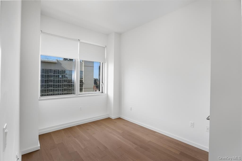 133-27 39th Ave_11.jpeg