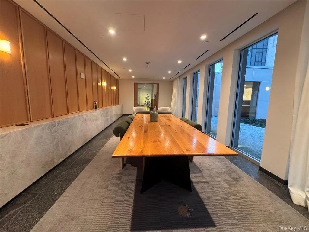 133-27 39th Ave_21.jpeg