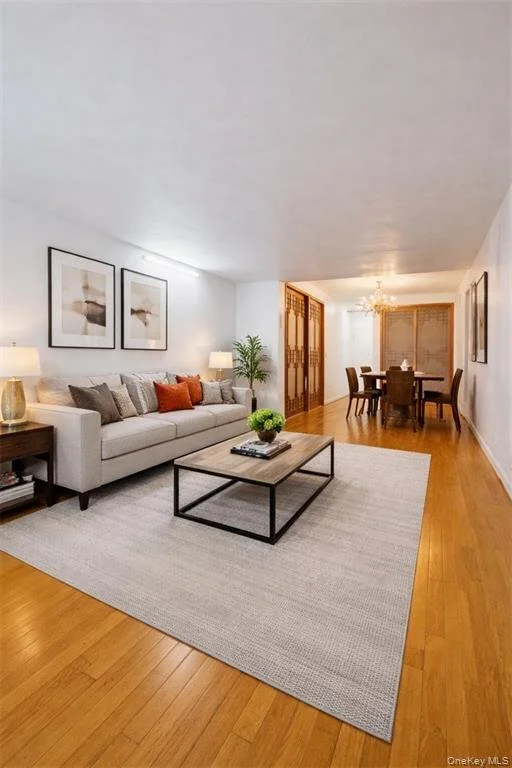 134-54 Maple Ave_4.jpeg