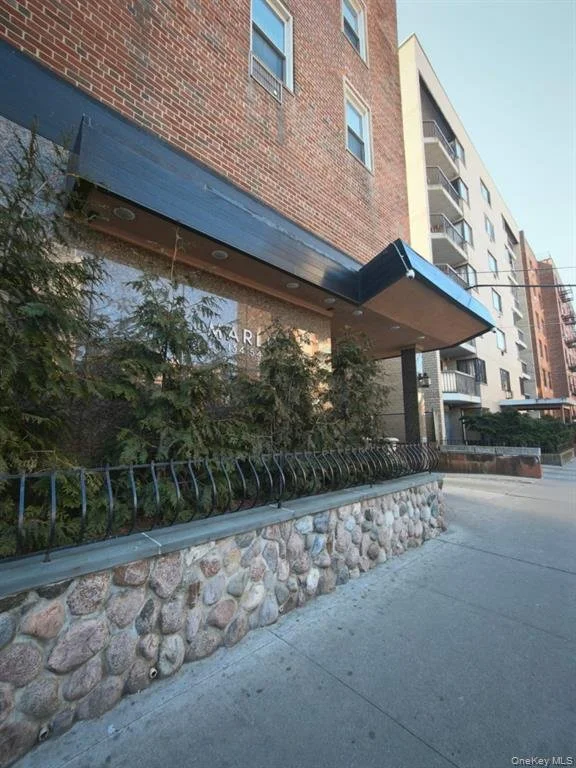 134-54 Maple Ave_22.jpeg