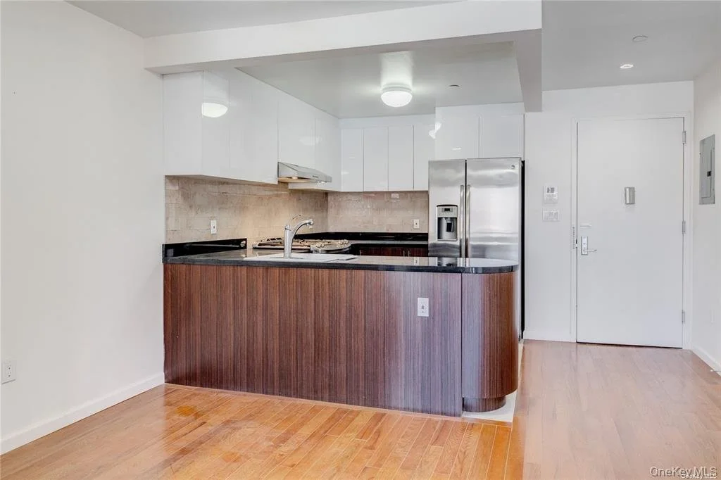 136-46 41st Ave_4.jpeg
