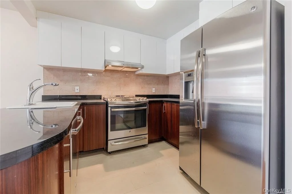 136-46 41st Ave_5.jpeg