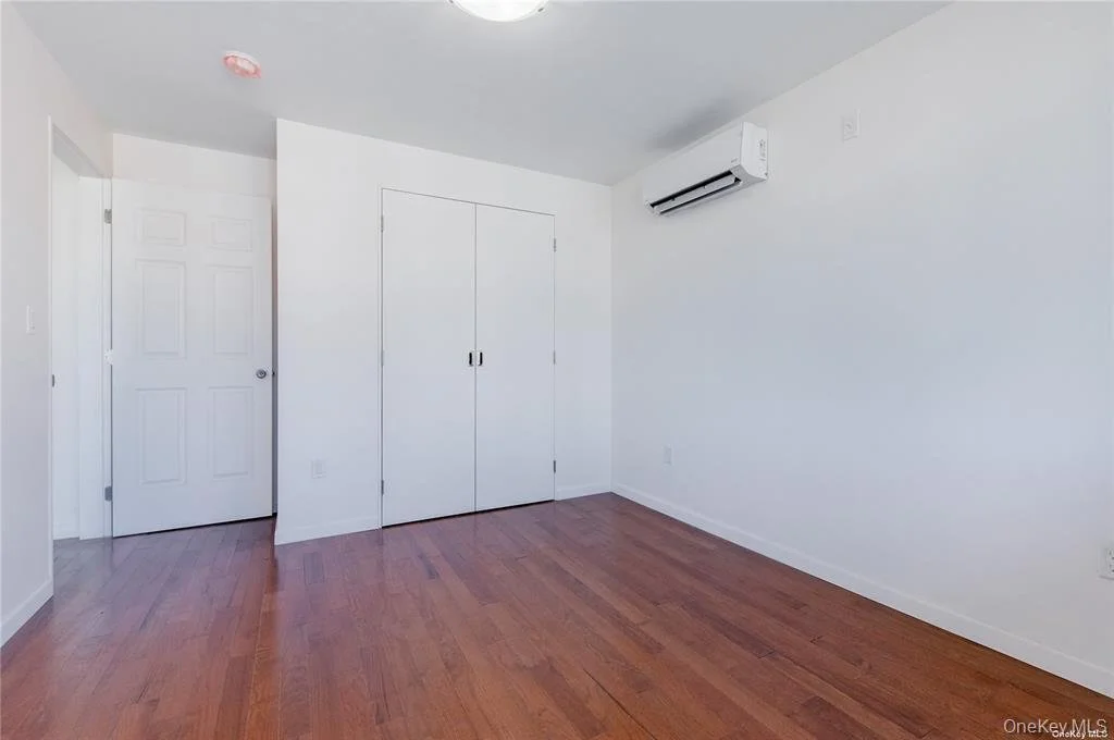 136-46 41st Ave_7.jpeg