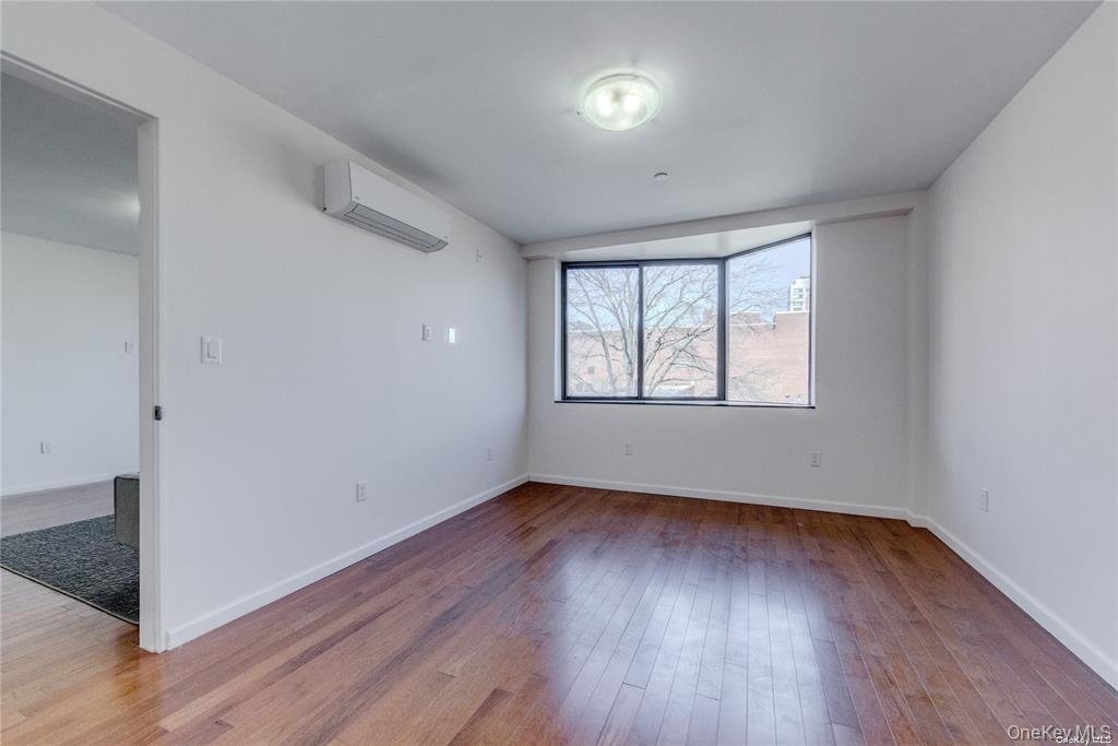 136-46 41st Ave_9.jpeg