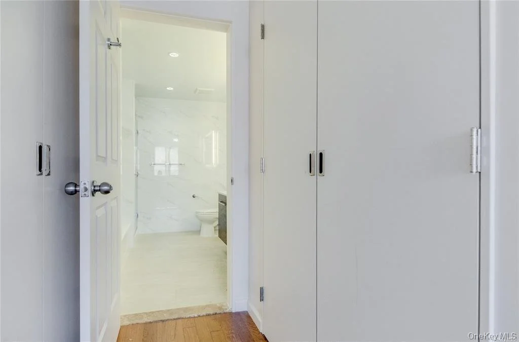 136-46 41st Ave_10.jpeg